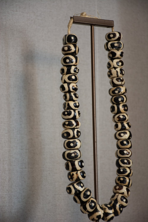 Bone Ketting – Unieke Statement Ketting met Organische Kralen