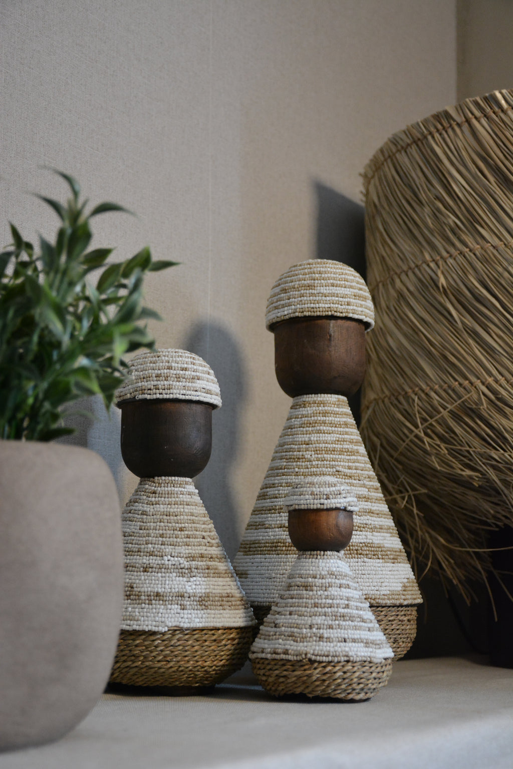 Unieke Handgemaakte Afrikaanse Decoratie Poppen voor een Warm en Stijlvol Interieur
